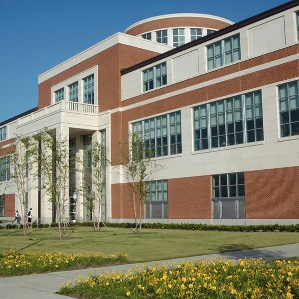 Hospital Building Contractor